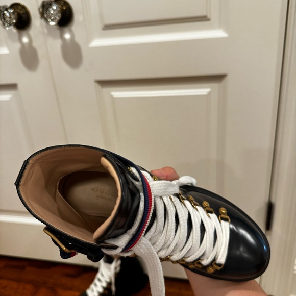 GUCCI GG LEATHER CANVAS ANKLE BOOTS BLACK W/ RED, WHITE, AND BLUE BUCKLE - Picture 8 of 16